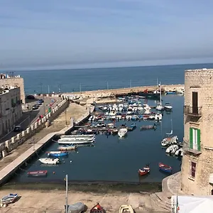  Apartment Ilfarodelmediterraneo